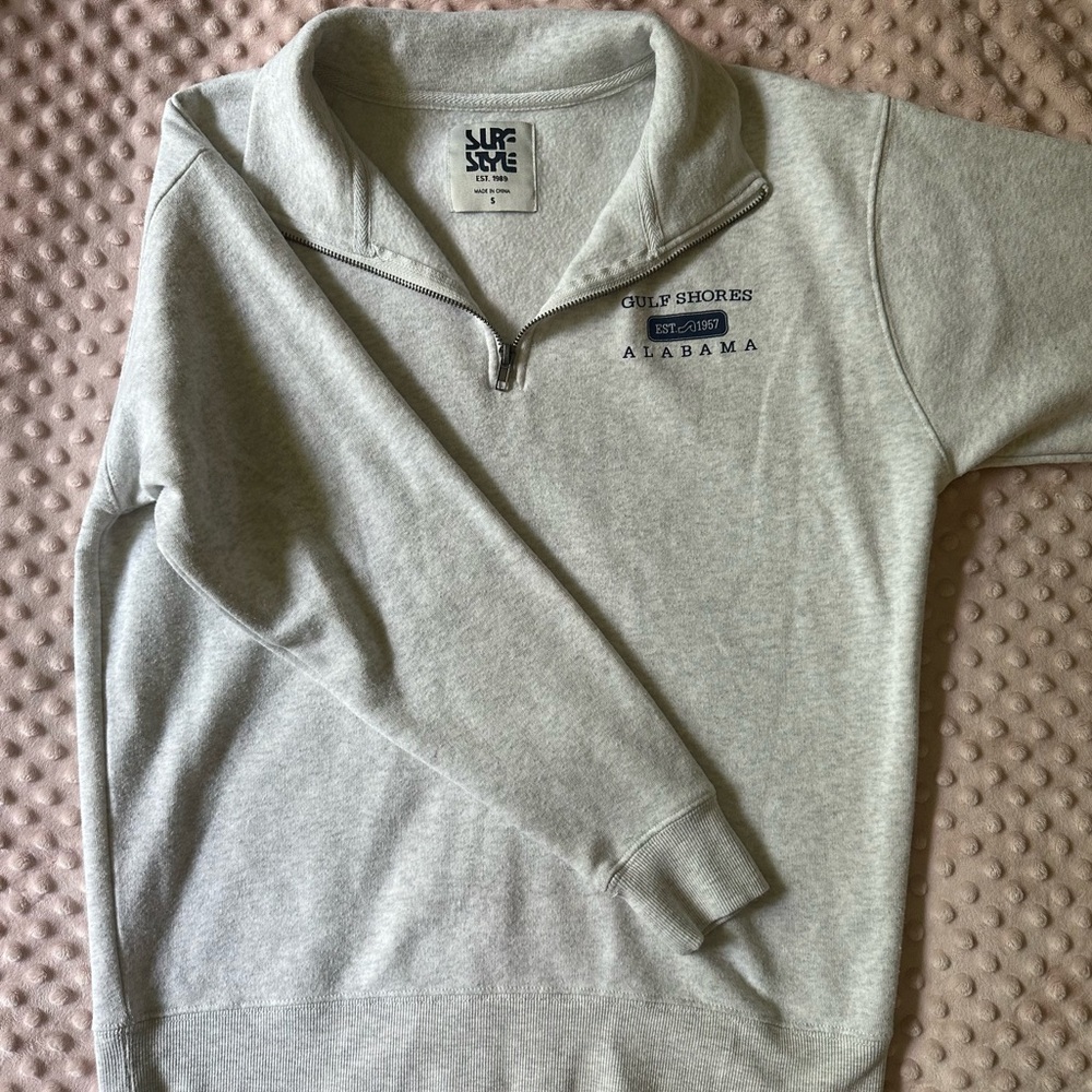 Small Surf Style Gulf Shores zip up.
